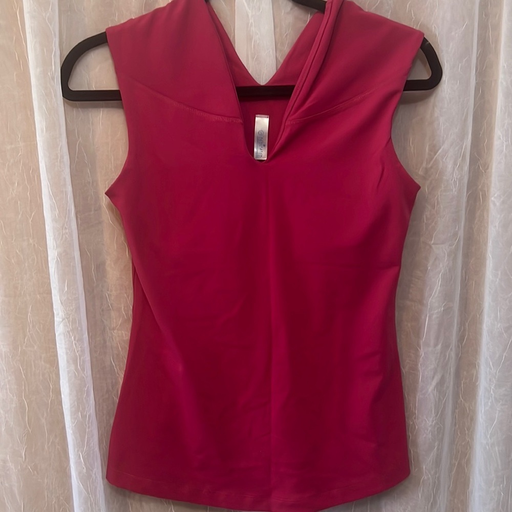 3/$20 small Dedicated pink top with shelf bra